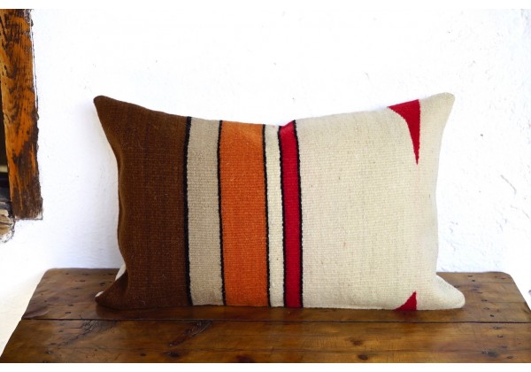 Woven Woolen Cushion 'Toprak'