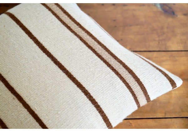 El Dokuma Yün Kırlent 'kahve çizgi' kare